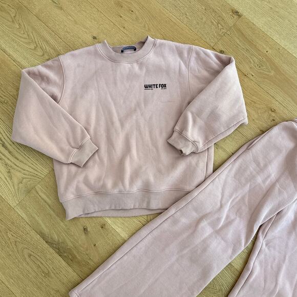 White Fox Sweatshirt and Joggers Greetings from the Desert Set in Blush Pink - Picture 4 of 8